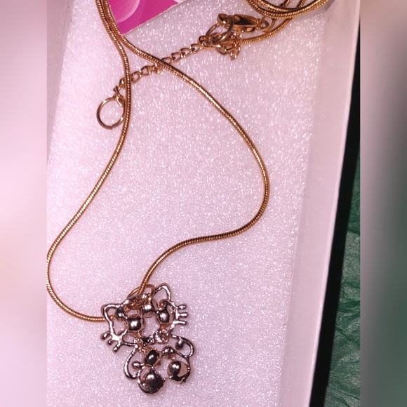 Crystal Hello Kitty Necklace - Picture 8 of 10